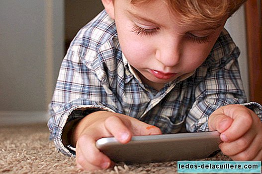Five keys to control the use of mobile phones and tablets by children