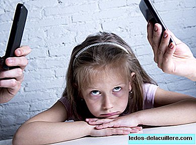 Koppla bort din mobil i sommar och anslut med dina barn; för hans skull och för din
