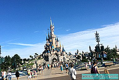 Disneyland Paris prohibits a child from participating in its "princess for a day" activity for being a boy