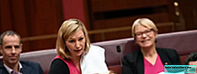 Exemples que nous applaudissons: le président du parlement néo-zélandais s’occupe du bébé d’un député pendant une