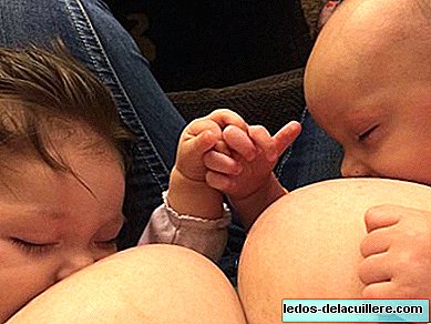 Het mooie gebaar van een moeder: borstvoeding geven aan de baby van een onbekend ziekenhuis
