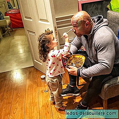 The most tender side of "The Rock": let your daughter paint her face before going to work