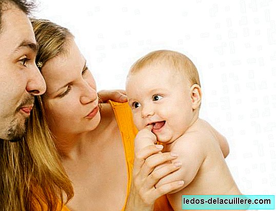 É verdade que o bebê se irrita por causa da dentição?