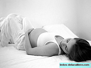 Ben je zwanger en word je 's nachts meerdere keren wakker? Het is omdat je lichaam zich voorbereidt op borstvoeding