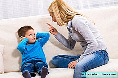 At råbe mod børn skader deres selvværd: undervise uden at råbe