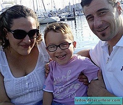 Iker has cerebral palsy and his parents fight because early attention does not end at six