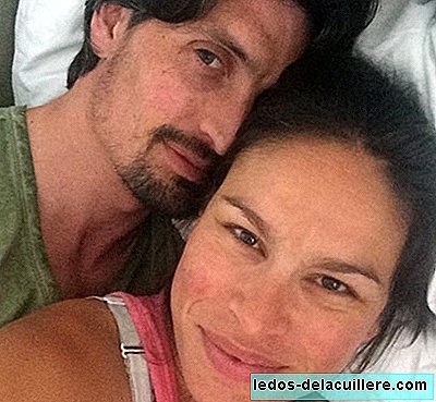 La mannequin Mireia Canalda dit qu'elle a allaité son bébé et son partenaire en même temps