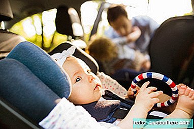 Το OCU προειδοποιεί για σοβαρά ελαττώματα ασφαλείας σε δύο μοντέλα αυτοκινήτων για παιδιά