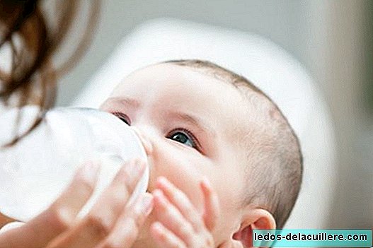 يجب احترام الأمهات اللائي يختارن عدم الرضاعة الطبيعية