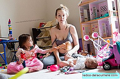 The sincere photos of a mother that show the reality of her fight against postpartum depression