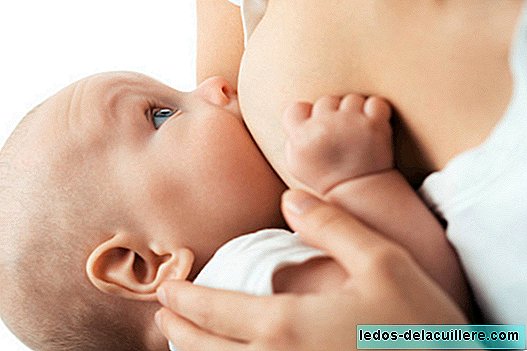 Bayi ibu gemuk mengambil kurang berat berbanding mereka yang minum susu buatan (dan ini positif)