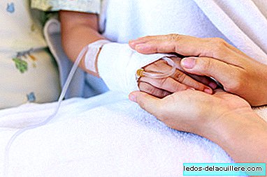 Medicii Spitalului Vall d’Hebron transplantează un ficat la două fete, într-o intervenție „complexă și excepțională”