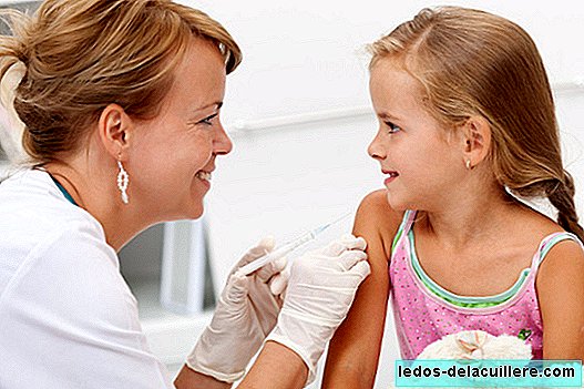 Aucune des deux n'a été vaccinée: une fille de 17 ans meurt infectée par la rougeole, infectée par un bébé de 13 mois