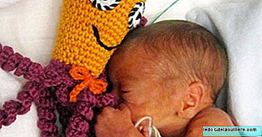 Por que as unidades neonatais estão pedindo às pessoas que produzam polvos de crochê para bebês prematuros