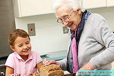 I nipoti vogliono di più le nonne materne?