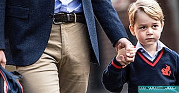 يسخر من روعة الأمير جورج ، وتذكره الشبكات أن الباليه أيضًا للأطفال