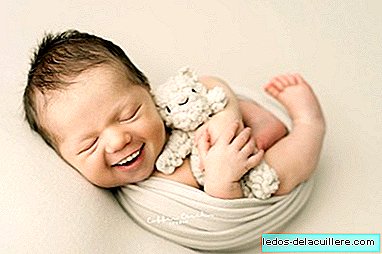 "Če bi imeli dojenčki zobe," je smešen (in rahlo moteč) uredil fotografije novorojenih otrok