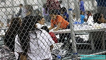 Trump snur og underskriver et dekret for å forhindre separasjon av migrantfamilier