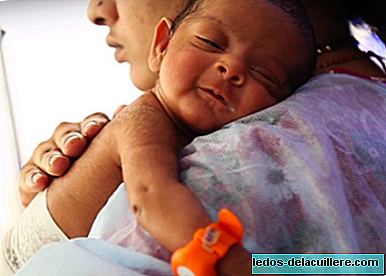 A bracelet controls the temperature of premature babies and can save their lives