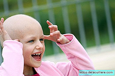 암에 걸린 어린이는 여전히 아이입니다.