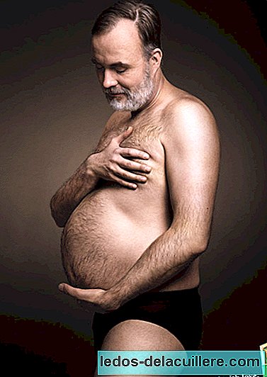 La publicité montre des hommes "enceintes" au ventre de bière
