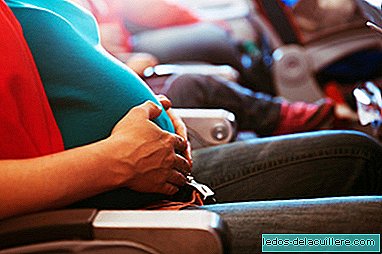 נסיעה במטוס בהריון: אנו עונים על שבע שאלות נפוצות