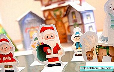 Fügen Sie dem Haus des Weihnachtsmanns ein paar Zeichen hinzu, um sie zu drucken und zusammenzusetzen