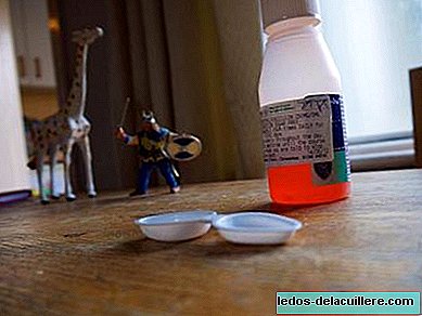 Die Verabreichung des Arzneimittels in Teelöffeln oder Esslöffeln kann zu Dosierungsfehlern führen