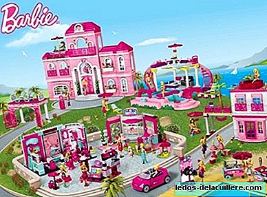 Sekarang, Barbie juga menyertai blok bangunan