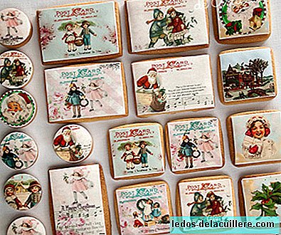Brighten up your Christmas tree or your Christmas Eve table with these vintage-decorated cookies