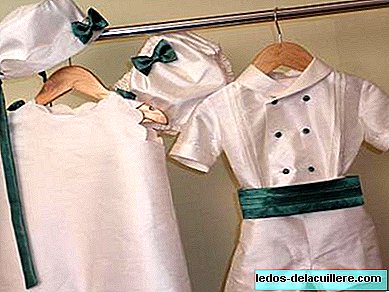 Sewa dan penjualan pakaian upacara untuk bayi dan anak-anak