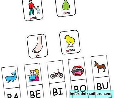 Bank met symbolen voor kinderen met communicatieve problemen