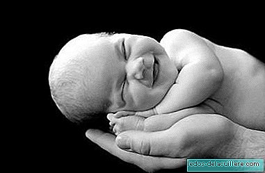Bayi yang tersenyum ketika dilahirkan