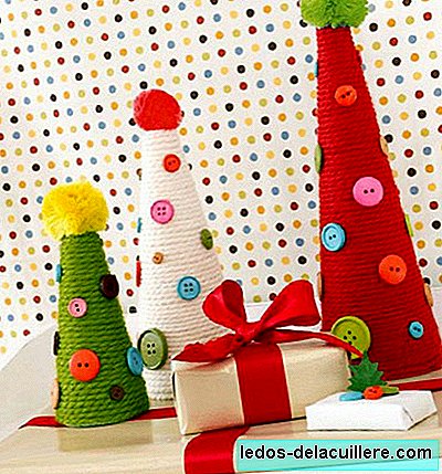 Malonius kalėdinius papuošalus, kuriuos galima pasidaryti su vaikais