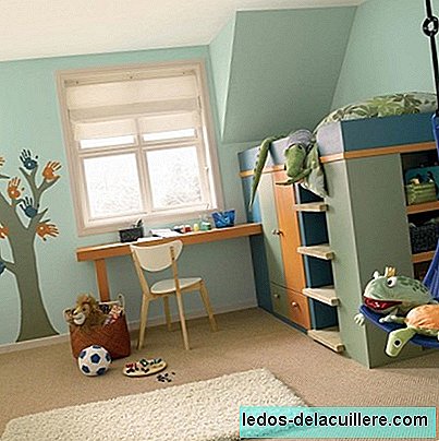 Come decorare e ambientare la stanza dei bambini in base alla luce e alle dimensioni che hanno
