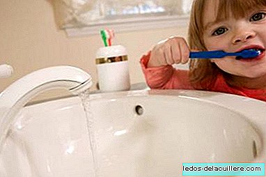 How children should brush their teeth