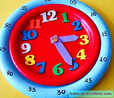 Com este belo artesanato, as crianças aprenderão como um relógio funciona e diferenciarão as horas