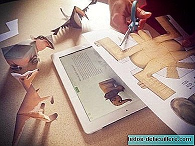 With Foldify Zoo for iPad you can create animals on the tablet and print and fold them on paper