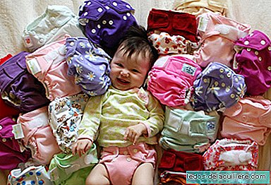 They confirm that cloth diapers and disposable diapers have the same impact on the environment (though ...)