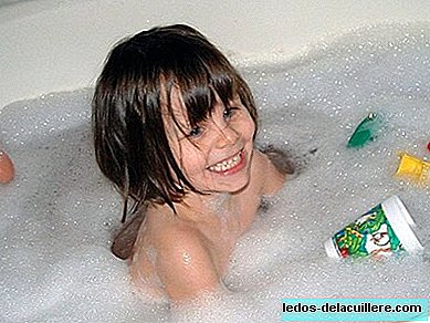 Съображения относно безопасността на децата в дома (VI): бъдете внимателни, за да не се удавите