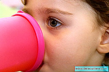 Quelle boisson est vraiment nécessaire et accompagne un régime sain et naturel chez les enfants?