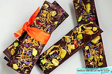 Delicious chocolates of pistachios and flowers. Recipe for Valentine