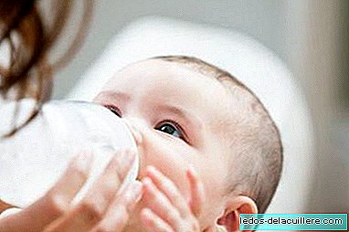 Ten phrases we should not say to a mother who bottles her baby (I)