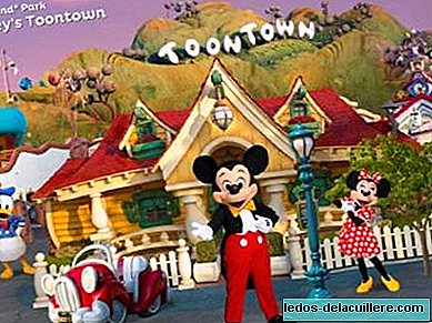 Disneyland Explorer, az első kirándulás Disneylandbe hazahagyása nélkül
