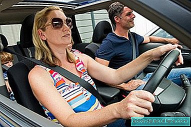 Distraksjoner som å lese tekstmeldinger mens du kjører, reduserer vår evne. På veien vil vi være forsiktige