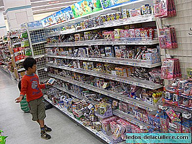 Two good practices when looking for toys: compare prices and schedule purchases