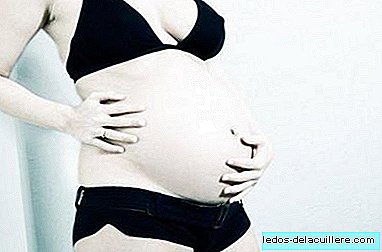 Pelvic rocking, a good exercise for pregnant women. How to do it?