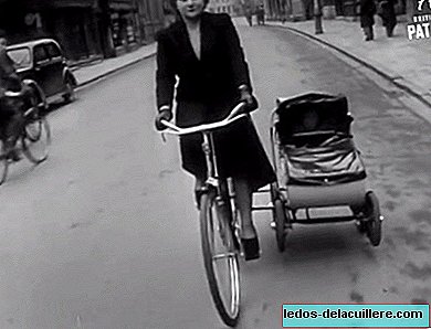 The amazing stroller that attaches to a bicycle as a sidecar invented in 1951!