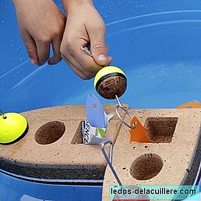 Plutovinska igračka Hory za otroke, ki se igrajo in živijo intenzivna čustva