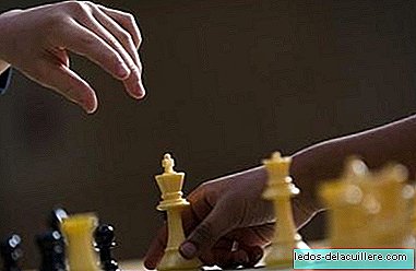 칸타 브리아 교육 감독관 엘레나 카마라 (Elena Cámara) : "우리는 체스가 특정한인지 능력을 향상 시킨다는 것을 확인했다"
